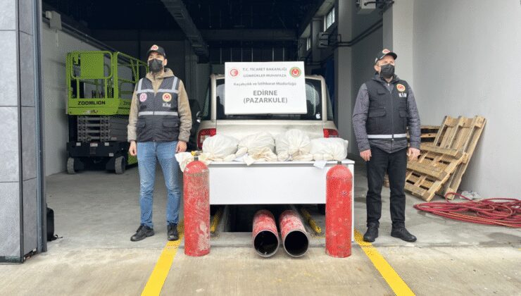 Pazarkule Sınır Kapısı'nda otomobilde 19 kilo esrar yakalandı