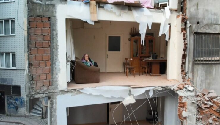 Salonu halka açtılar!