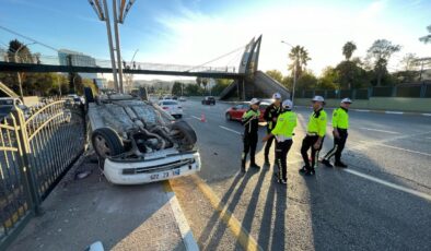 Şanlıurfa’da devrilen otomobildeki 5 kişi yaralandı