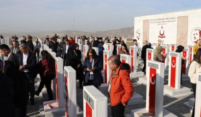 Şehit öğretmenler anısına hatıra ormanına fidanlar dikildi!