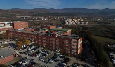 SON DAKİKA: Bolu’da 14 üniversite öğrencisi, zehirlenme şüphesiyle hastaneye başvurdu