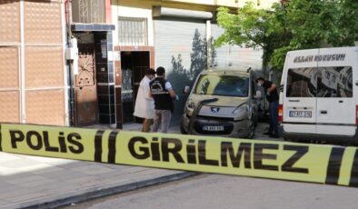 Temizlik yaparken site içindeki boşluğa düşen görevli hayatını kaybetti