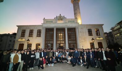 TÜGVA’lı gençler bu kez Teşvikiye Camii’nde sabah namazında buluştu