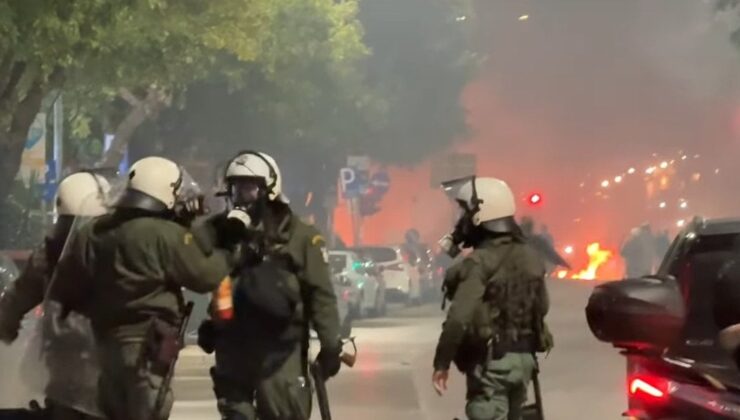 Türk konsolosluğu önünde nöbet tutan polislere molotofla saldırdılar