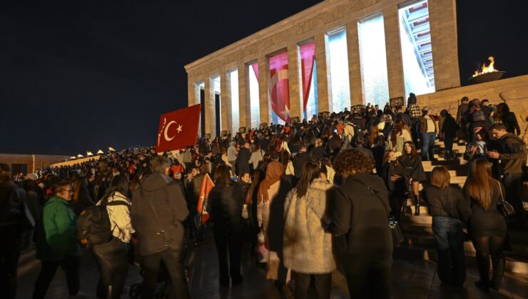 Türkiye Ata'sına koştu: Rekor kırıldı