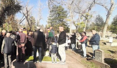 Ünlü şarkıcı Muazzez Abacı son yolculuğuna uğurlandı