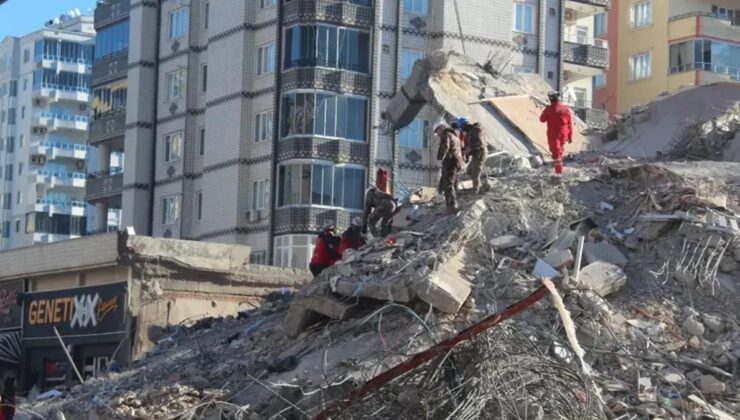 49 kişiye mezar olan Emre Apartmanı davasında sanıklara tahliye