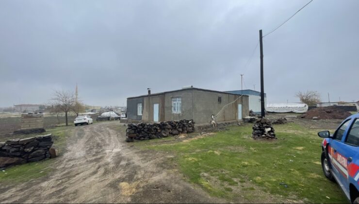 Aile faciası: Tartıştığı eşini ve oğlunu öldürdü