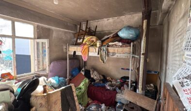 Akılalmaz görüntü! Eve giren ekipler şoke oldu