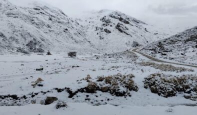 Antalya’nın yüksek kesimleri beyaza büründü
