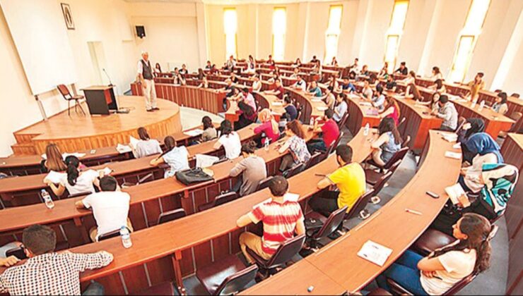 Artık her dönem 3 sömestr olacak: Üniversiteler o tarihte 3 yıla düşüyor!