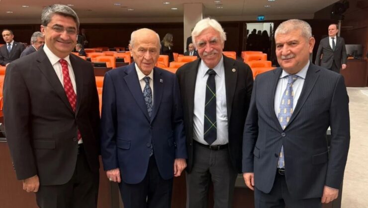 Bahçeli ve Çandar’dan samimi kare: Fotoğrafa düştüğü not dikkat çekti