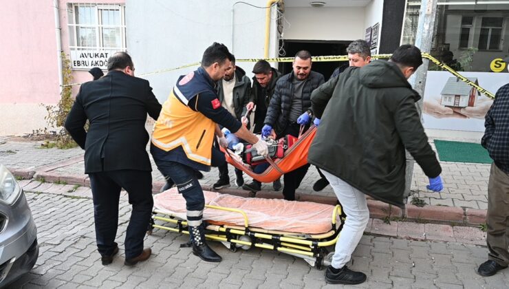 Boşanma aşamasındaki Eser de hayata tutunamadı