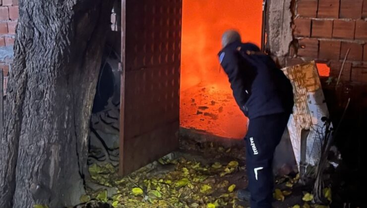 Bursa’da marangoz atölyesinde yangın