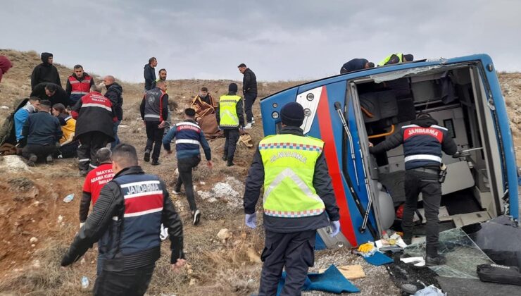 Cezaevi nakil aracı devrildi! 9 kişi yaralandı