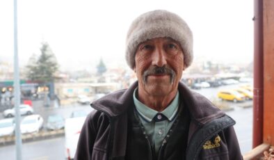 Çocuk yaşta taşındığı beldede 9 dil öğrendi