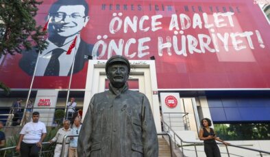 Cumhurbaşkanlığı Aday Ofisi toplantısı ertelendi