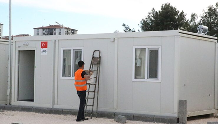 Depremzede konteynerde, Özel İdare ‘tanıtım’ peşinde