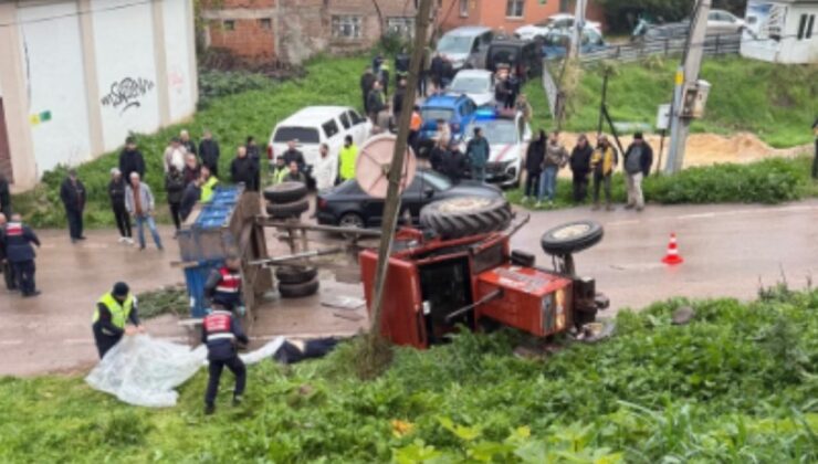 Devrilen traktörün altında kalan belediye çalışanı öldü