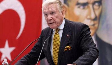 Duayen gazeteci Uğur Dündar Sözcü’den ayrıldı! İşte yeni adresi