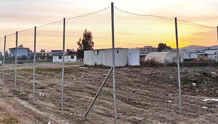 Erdoğan görmesin diye konteyner kente perde