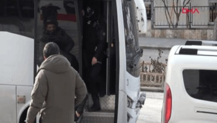 Evinde bıçaklanan Muzaffer yaşam savaşını kaybetti