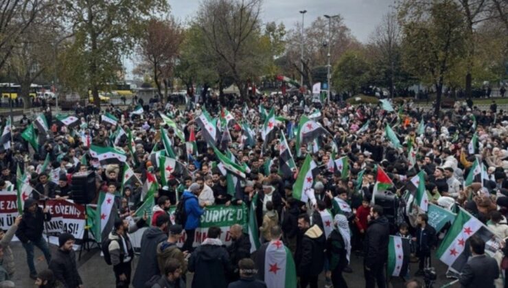 Fatih'te Suriye bayraklarıyla kutlama