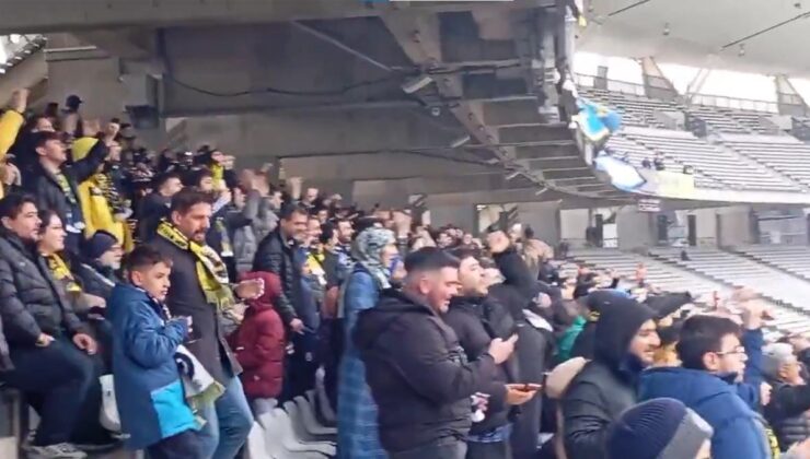 Fenerbahçe tribününden Sadettin Saran'a destek