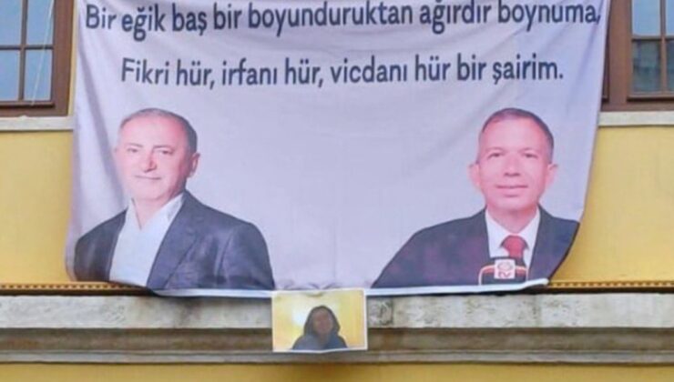 Galatasaray Lisesi'nde Altaylı'ya destek pankartı: 'Fikri hür, vicdanı hür'