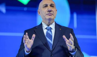 Halkbank Genel Müdürü Arslan’dan genç girişimcilere müjde: Teminatsız 1 milyon TL Gençİz kredisi