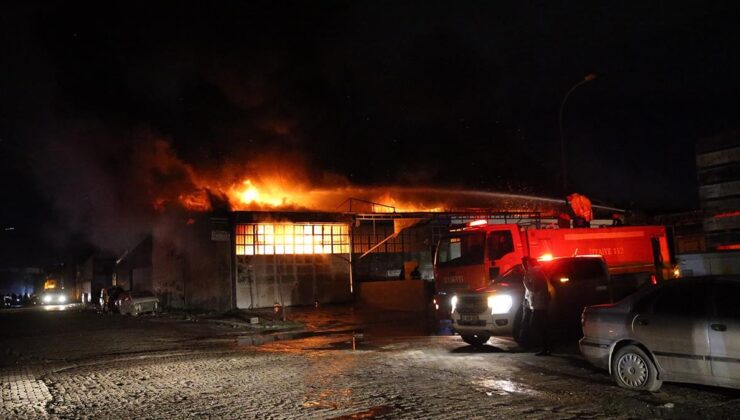 Hatay'da oto tamirhanesinde çıkan yangın korkuttu