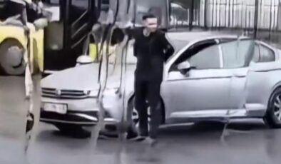 İETT durağında terör estiren şahıslar kıskıvrak yakalandı