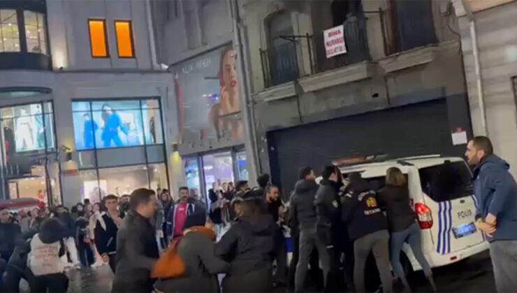 İstiklal'de eylem yapan öğrencilere gözaltı