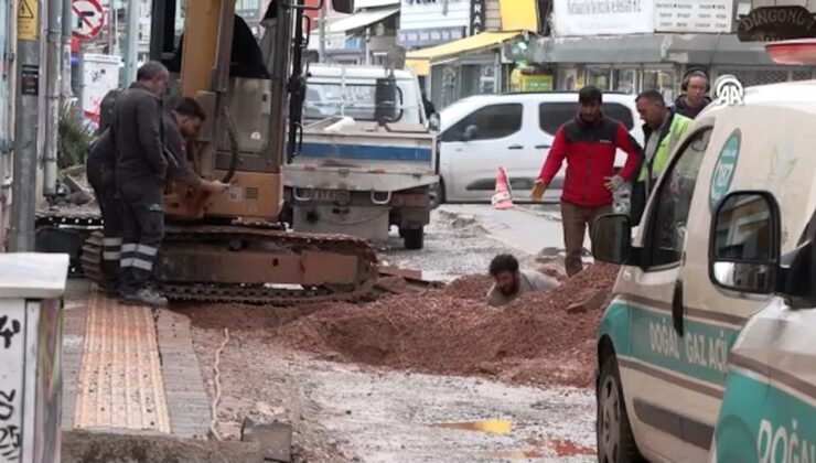 İzmir'de doğal gaz paniği: 2 otel tahliye edildi ekipler bölgeye sevk edildi