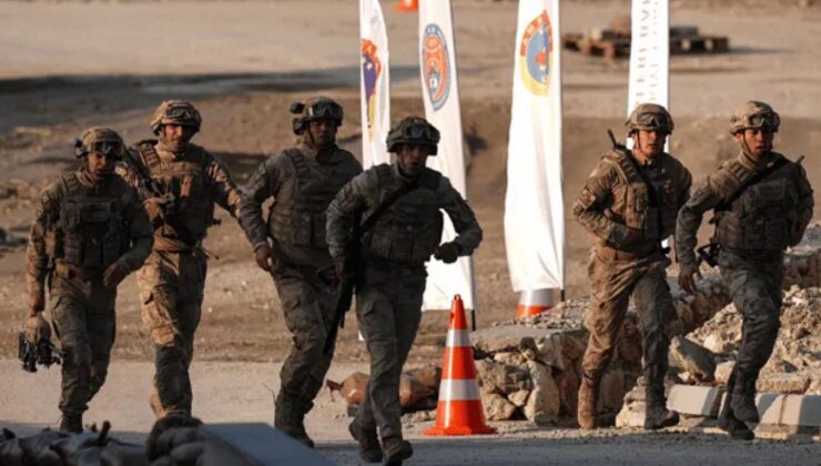 Jandarma’nın ‘savaşçı’ları nefes kesti: Foça’daki dev organizasyon tamamlandı