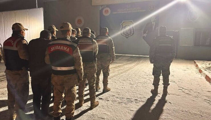 Kars Kağızman’da göçmen kaçakçılığı operasyonu: 3 tutuklama