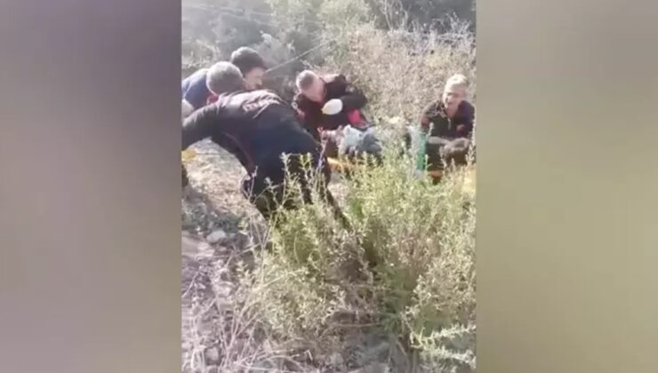 Kontrolden çıkan beton mikseri şarampole yuvarlandı