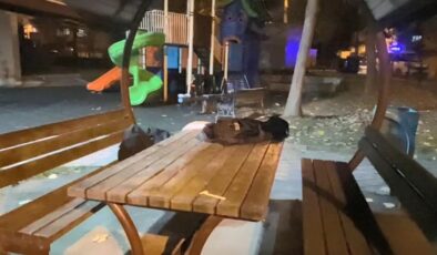 Liselilerin kavgası kanlı bitti! Bir öğrenci yaralı