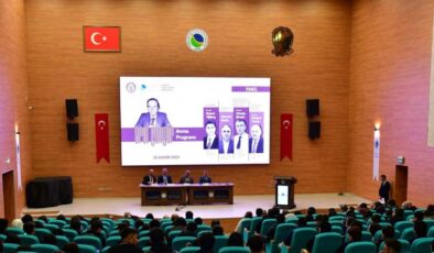 Mahmut Bıyıklı anlattı: Ahi Evran Üniversitesi’nde Erol Güngör’ü anma etkinliği!