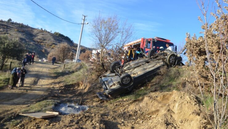 Manisa'da otomobil şarampole devrildi: 1 yaralı
