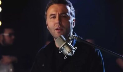 Mehmet Akif Ersoy yıllar önce şarkı söylemiş