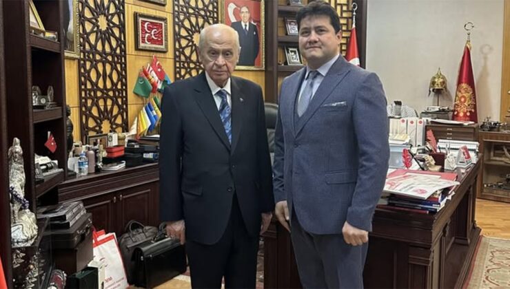 MHP'li Derviş Aynacı: Karı kıyafetiyle oynamayı meslek edindiririz