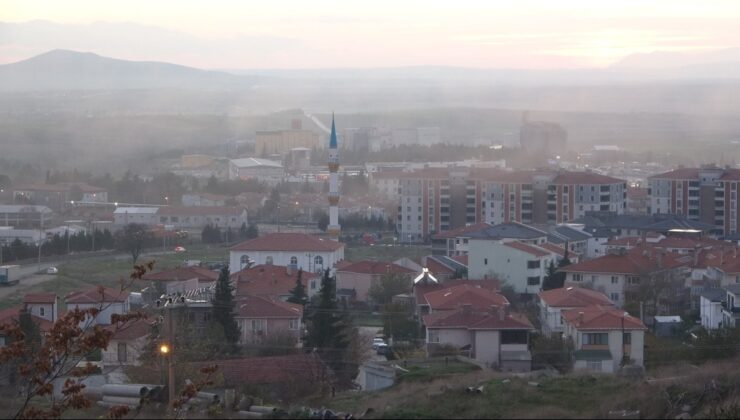 O ilçede alarm! Bu saatlerde soba ve kalorifer yakmak yasak