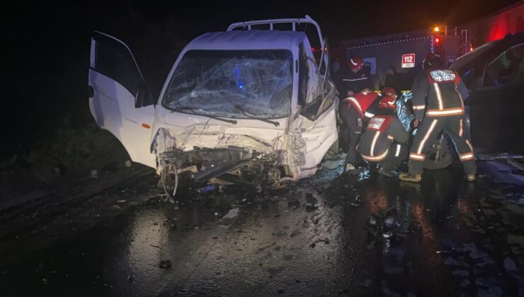 Sakarya’da feci kaza: 1 ölü 3 yaralı
