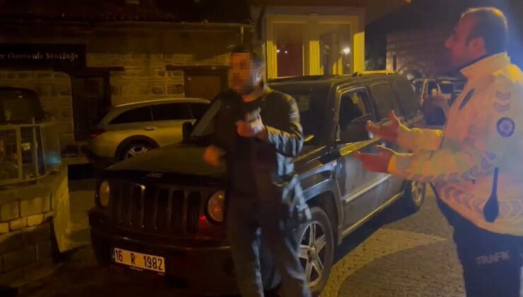 Sarhoş sürücü polis de gazeteci de dinlemedi! "Bana 50 santimden fazla yaklaşmayın, herkesi ararım"