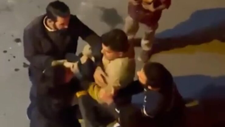 Taksi şoförü, yolcuyu tokatlayınca kadınlar üzerine çullandı