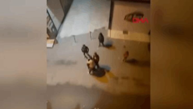 Taksici ile kadınların çanta kavgası sokağa taştı