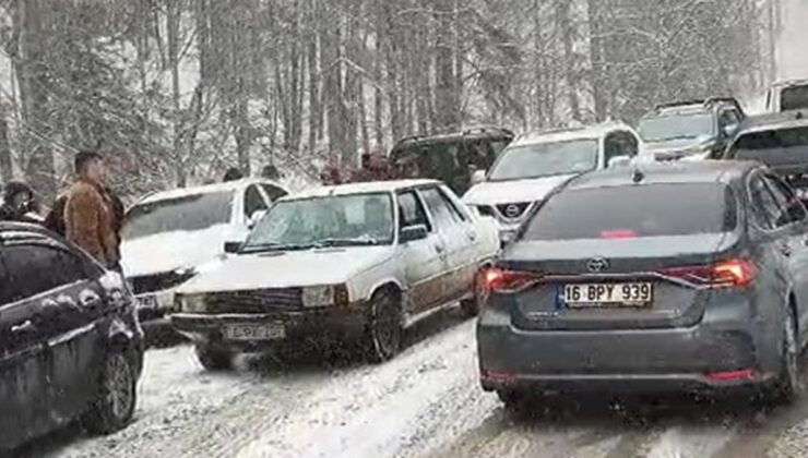 Tatil kabusa döndü, araçlar yollarda kaldı