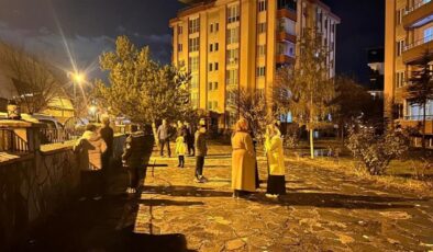 Van Tuşba’da deprem!