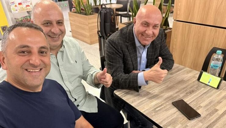Yüksel Yıldırım, Samsunspor-AEK maçını Kolombiya’da izledi: Havalimanında telefon detayı